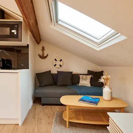 Village Sur Apartment